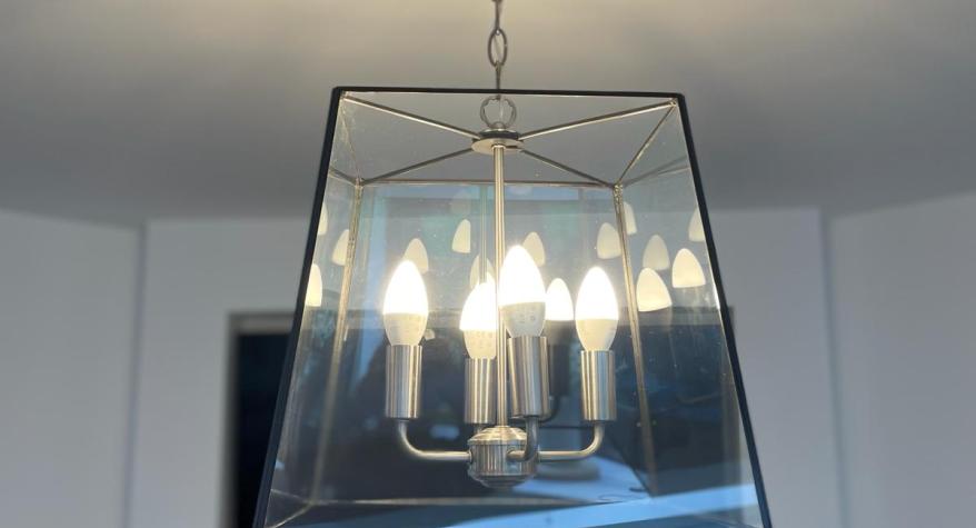 How to correctly choose the right light fittings for your home in Leeds